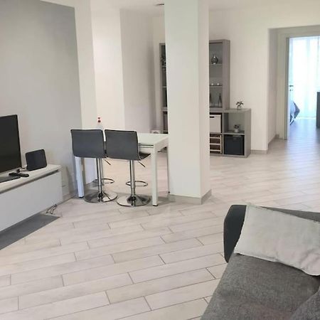 Ampio Bilocale In Zona Porta Vittoria / Corso Lodi Apartment Milan Bagian luar foto