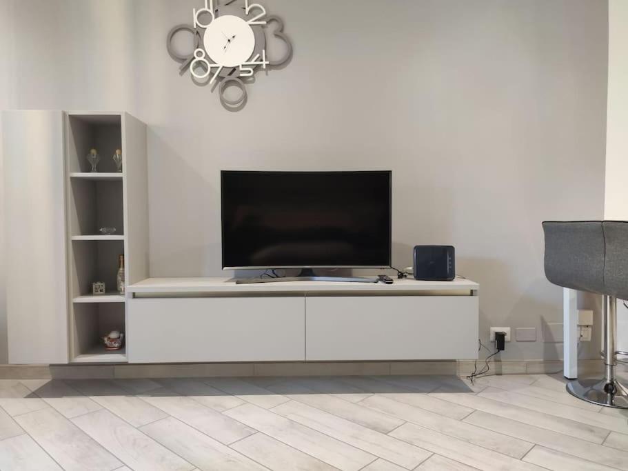 Ampio Bilocale In Zona Porta Vittoria / Corso Lodi Apartment Milan Bagian luar foto