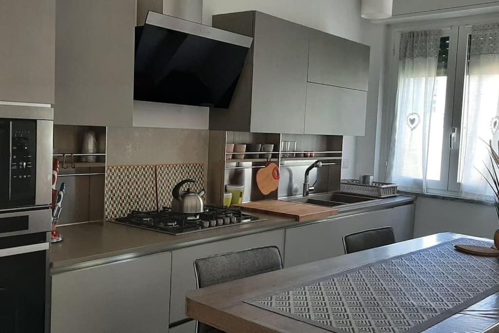 Ampio Bilocale In Zona Porta Vittoria / Corso Lodi Apartment Milan Bagian luar foto